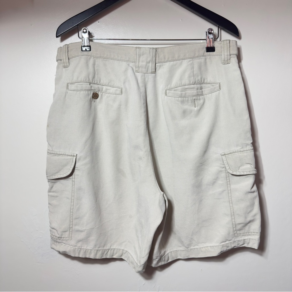 Tommy Bahama Cargo Shorts Cream Men Size 36 - Picture 6 of 7